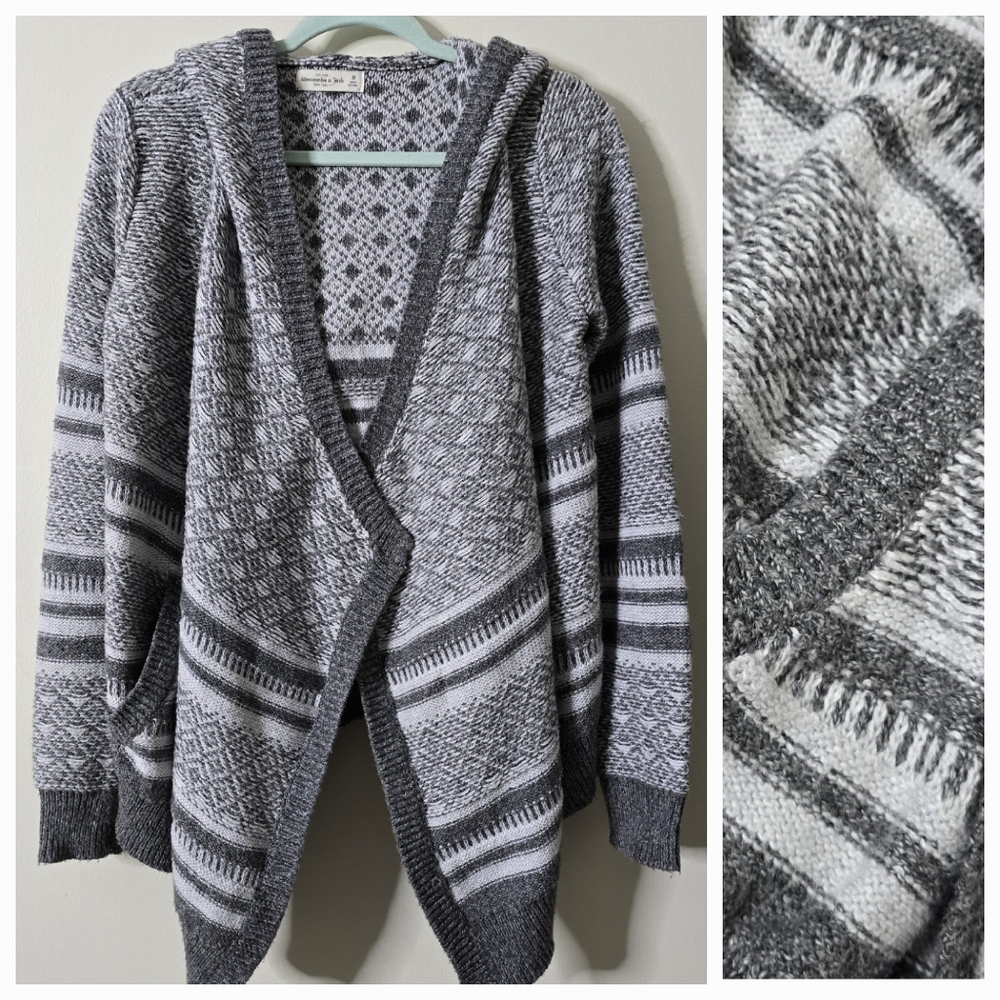 Abercrombie & Fitch Hooded Cardigan Size M